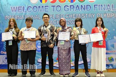 Học sinh Trường THPT chuyên Lê Hồng Phong đoạt Huy chương Vàng Olympic Hóa học ứng dụng quốc tế 2025